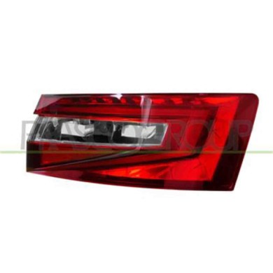 SK4244163_2.JPG Fanale Posteriore Destro Esterno Senza Portalampada Per Skoda Superb Dal 2015 Al 2019