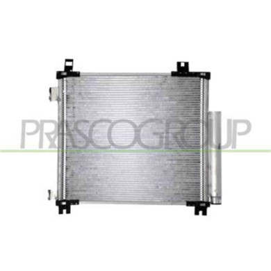 TY050C001_2.JPG Condensatore Per Toyota Iq Dal 2009 Al 2014