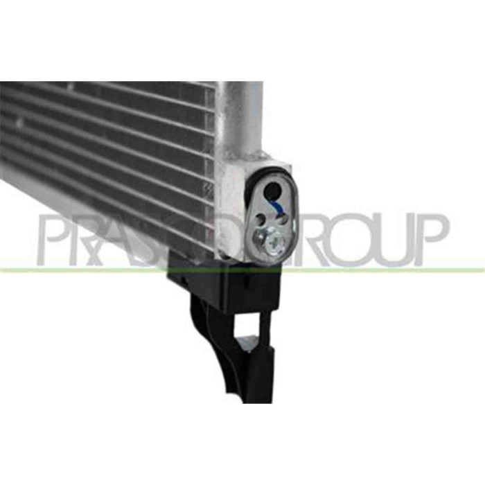 TY328C003_3.JPG Condensatore Per Toyota Yaris Dal 2011 Al 2014