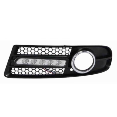 000023_AUTO.JPG Kit Griglia Fendinebbia A Led Per Audi A4 Dal 2004/11 Al 2007/10