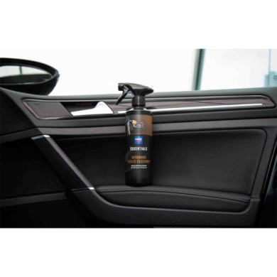 int_1.jpg Pulitore Sedili E Plastiche Interne Auto Sgrassante - Cartec Essentials Interior Multi Cleaner - 3 Pezzi X 500ml