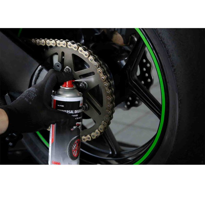 91686-A-02.JPG Sgrassante Universale 400 Ml Linea Moto Lampa
