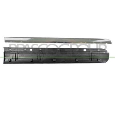 FT0441404_1.JPG Modanatura Porta Anteriore Sinistra Con Primer Con Profilo Cromato Compatibile Per FIAT 500 L Dal 06/2017 in poi