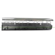 FT0441404_1.JPG Modanatura Porta Anteriore Sinistra Con Primer Con Profilo Cromato Compatibile Per FIAT 500 L Dal 06/2017 in poi