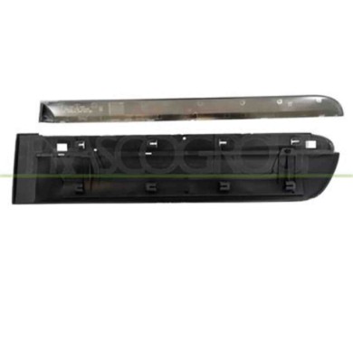FT0441453_1.JPG Modanatura Porta Posteriore Destra Con Primer Con Profilo Cromato Compatibile Per FIAT 500 L Dal 06/2017 in poi 