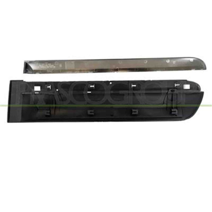 FT0441453_1.JPG Modanatura Porta Posteriore Destra Con Primer Con Profilo Cromato Compatibile Per FIAT 500 L Dal 06/2017 in poi 